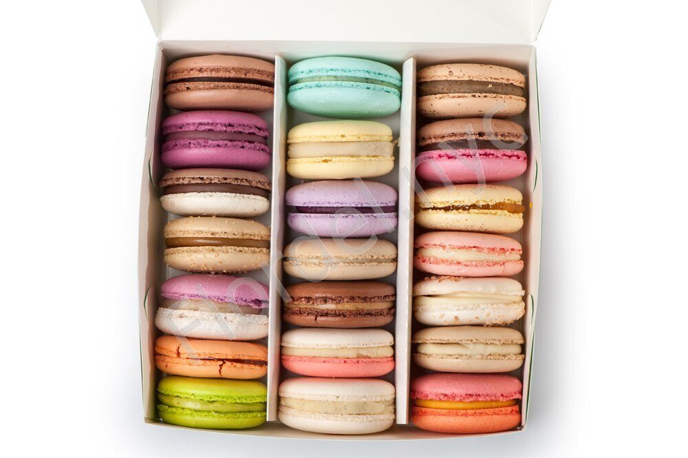 Delivery of Macaron set in New York