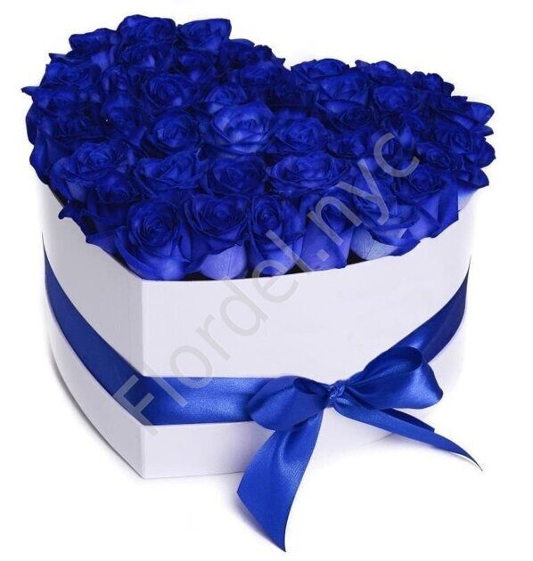 Blue rose heart